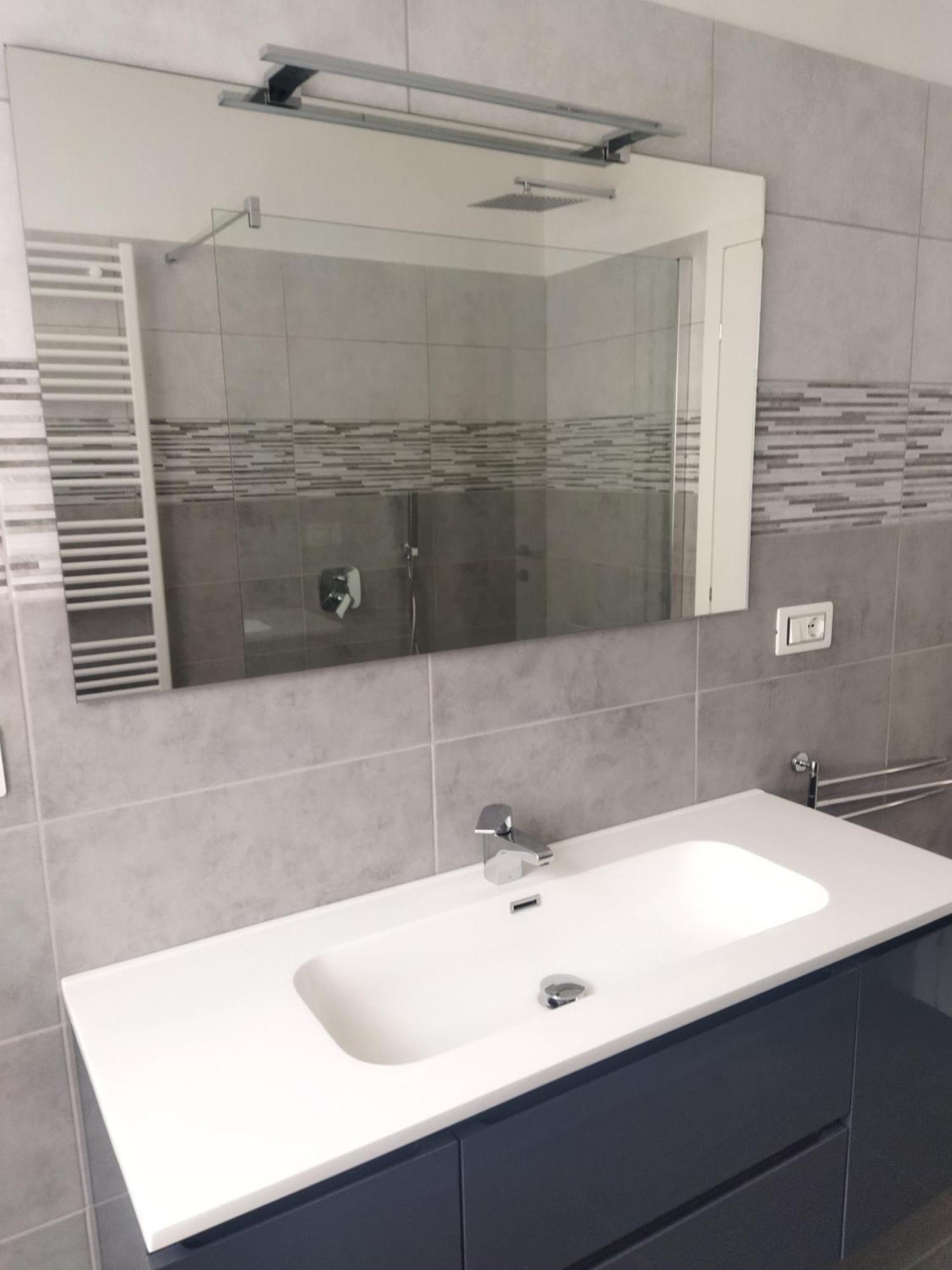 Rose Garden House Wi-Fi Apartment Riva del Garda Ngoại thất bức ảnh