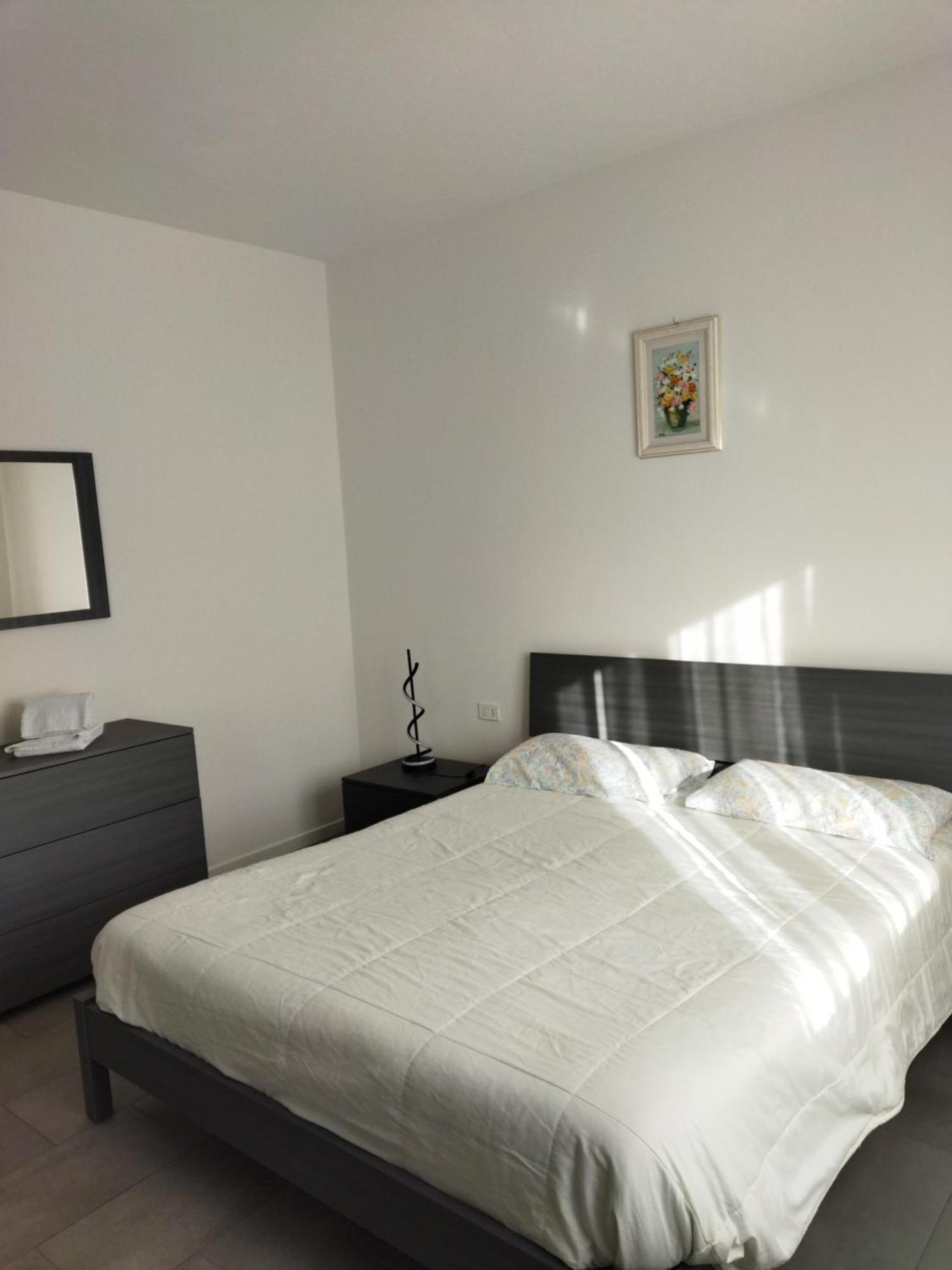 Rose Garden House Wi-Fi Apartment Riva del Garda Ngoại thất bức ảnh