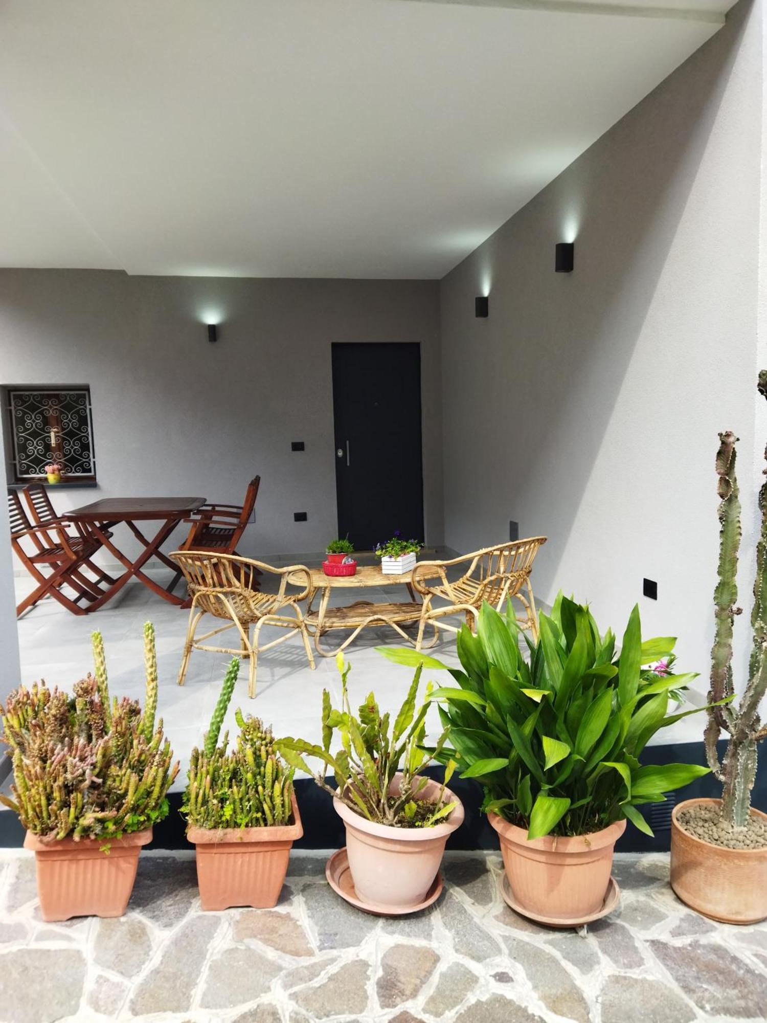 Rose Garden House Wi-Fi Apartment Riva del Garda Ngoại thất bức ảnh